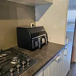 Houten Nabij Beekse Bergen * Hilvarenbeek