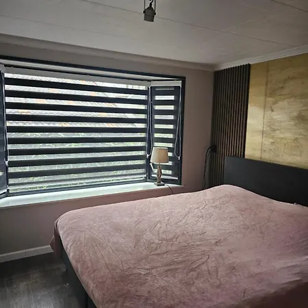 Houten Nabij Beekse Bergen Chalé Hilvarenbeek