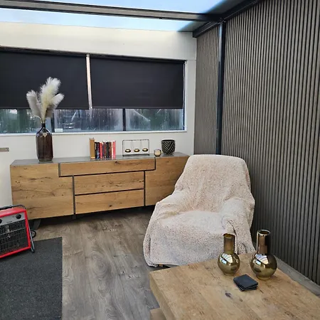 Houten Nabij Beekse Bergen Chalet