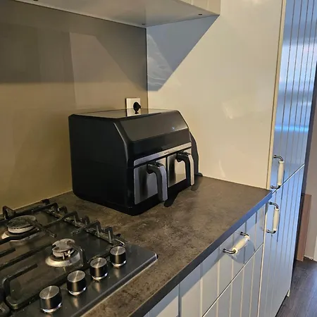 Houten Nabij Beekse Bergen * Hilvarenbeek