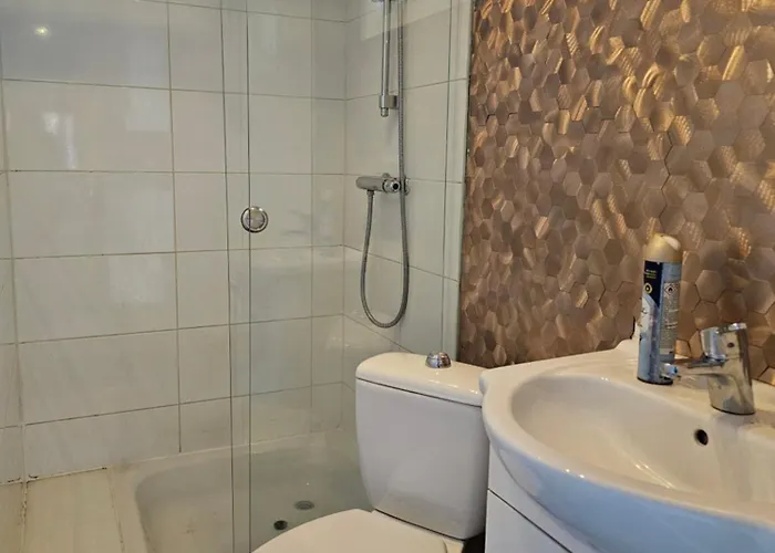 Houten Nabij Beekse Bergen Chalet Hilvarenbeek